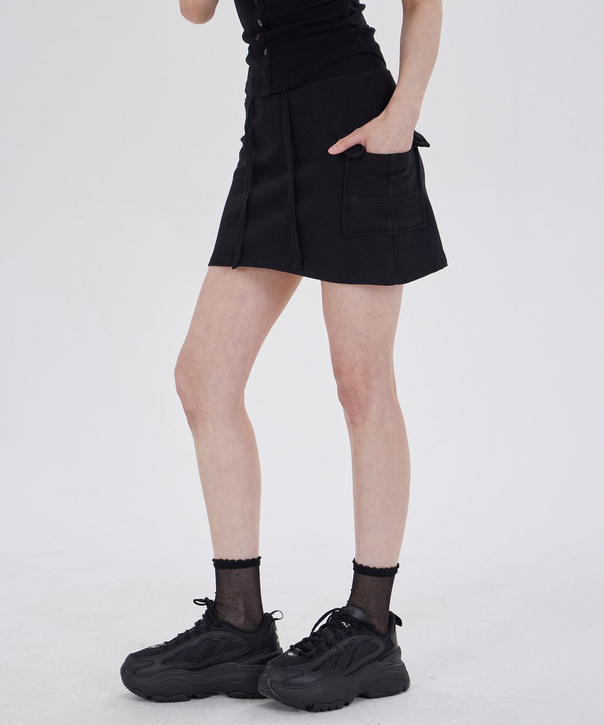디스펑트(DYSFUNCT) BANDED POCKET MINI SKIRT(BLACK)