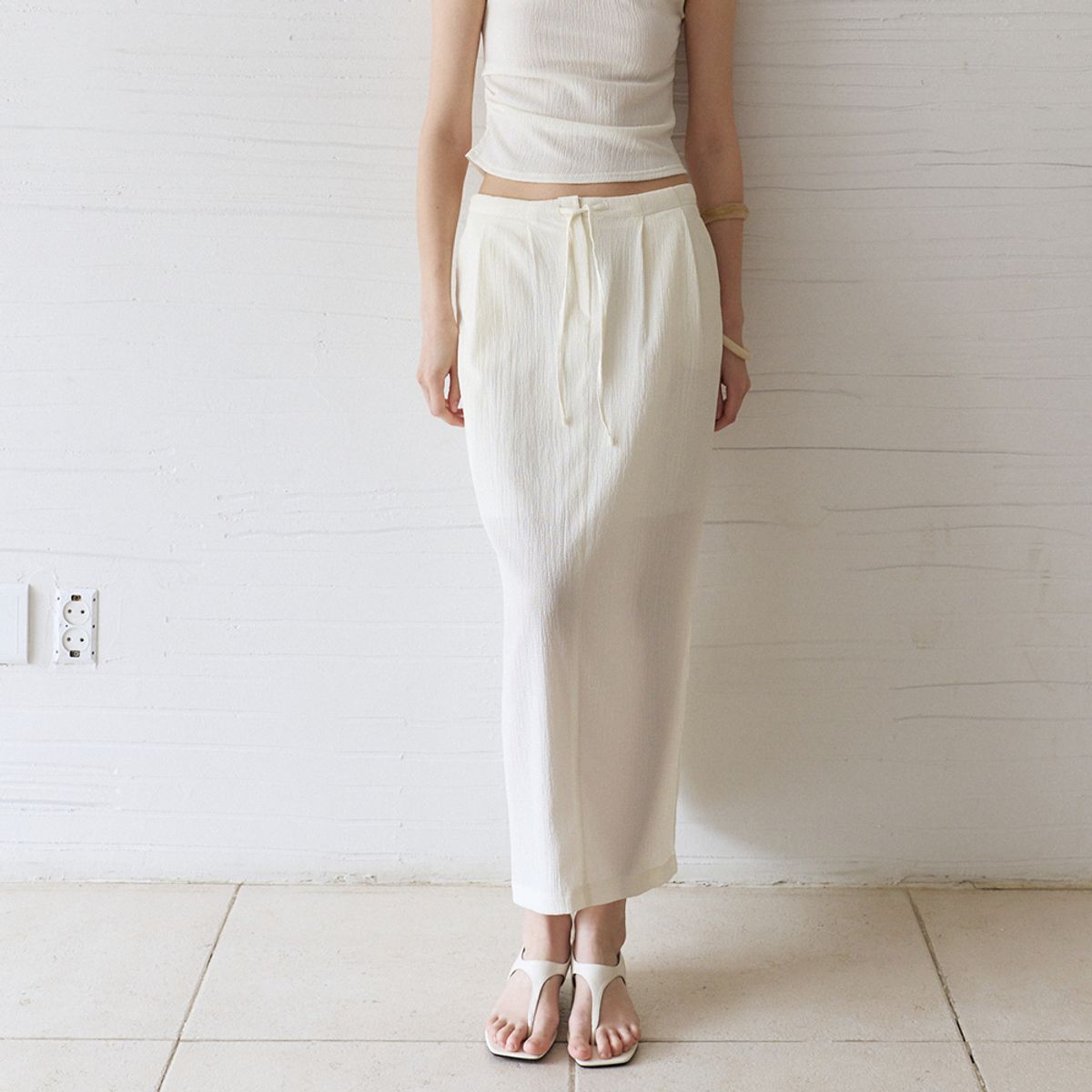 노우드(NOEUD) Fluid Wrinkle Skirt (Ivory)