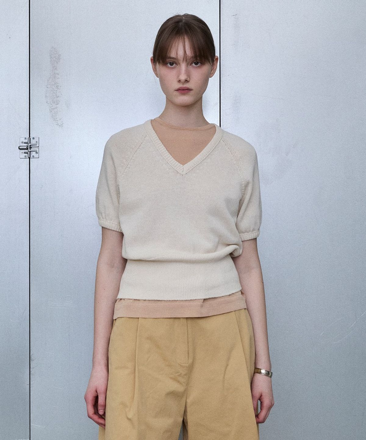 디에토(DEETO) Italian Yarn Puff Sleeve V-Neck Knit [IVORY]