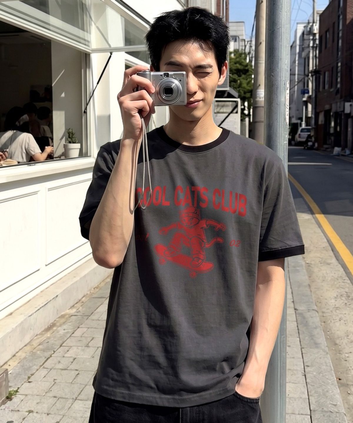 언더오프(UNDEROFF) 에센셜 스탠다드 반팔 링거 티셔츠 쿨캣츠클럽 차콜