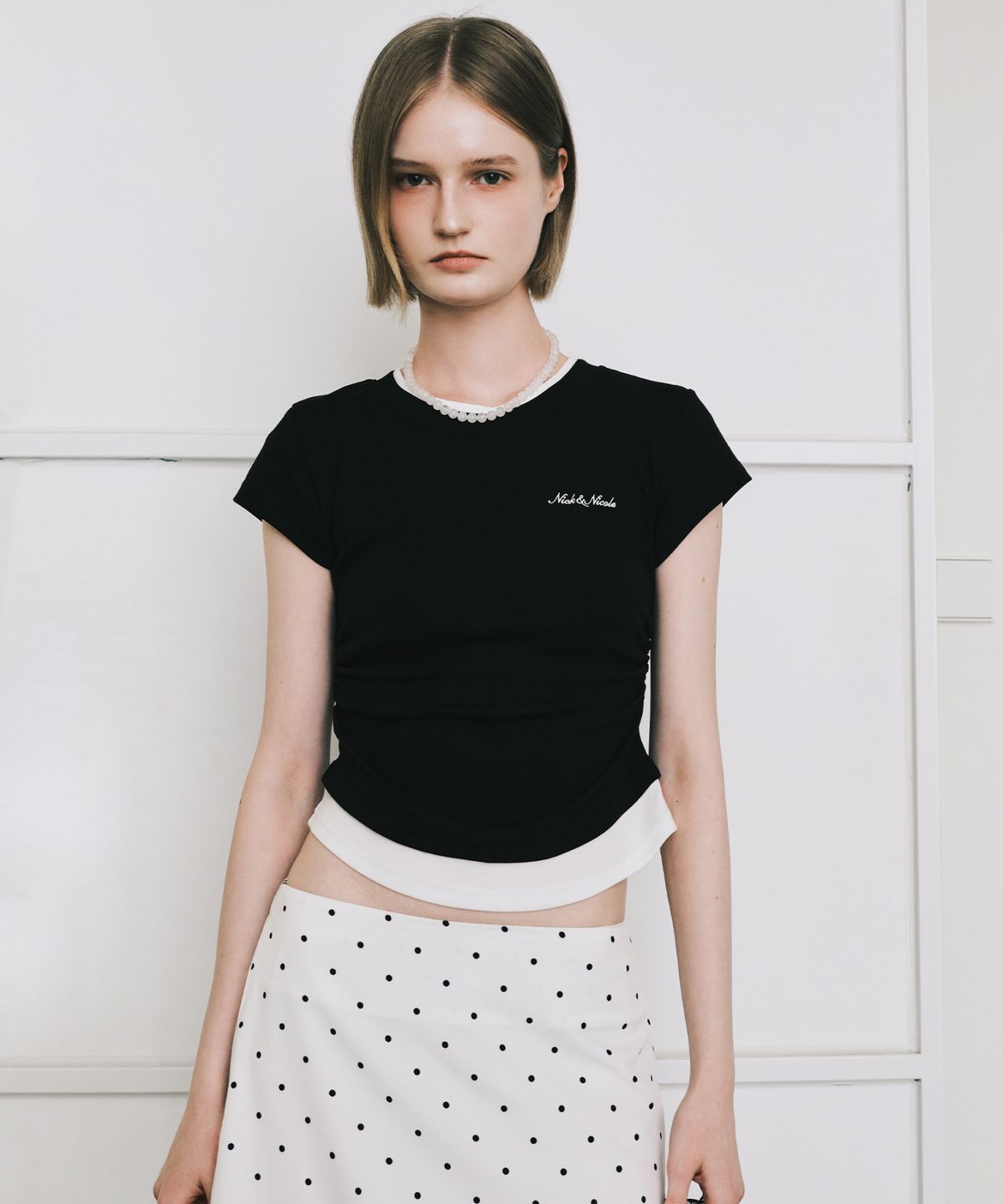 닉앤니콜(NICK&NICOLE) LAYERED SHIRRING SLIM TOP_BLACK