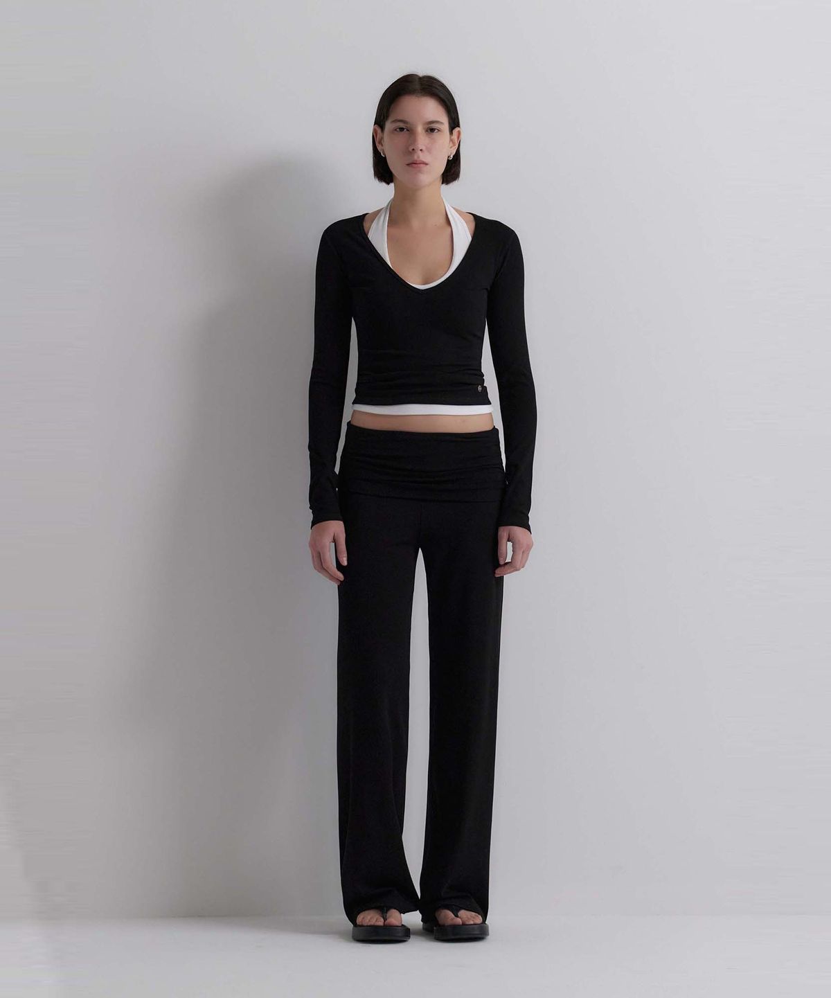 오베르(AUBER) Foldable Ribbed Straight Pants - Black