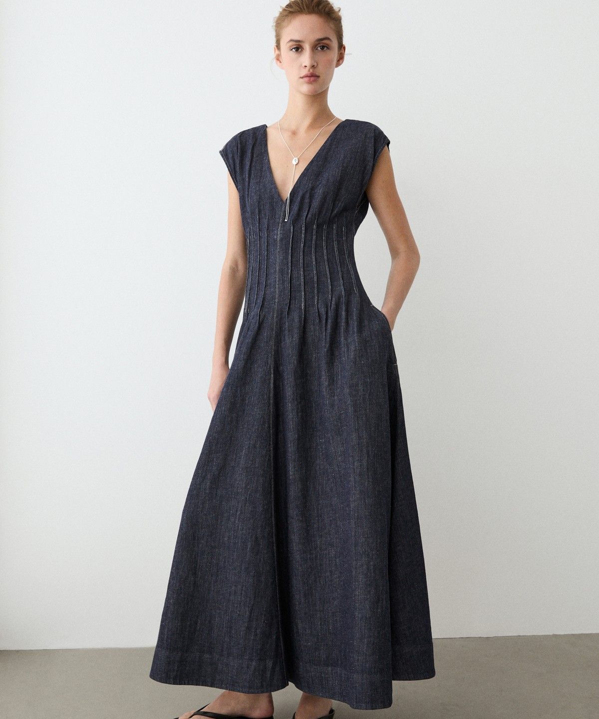 마시모두띠(MASSIMO DUTTI) 데님 미디 원피스