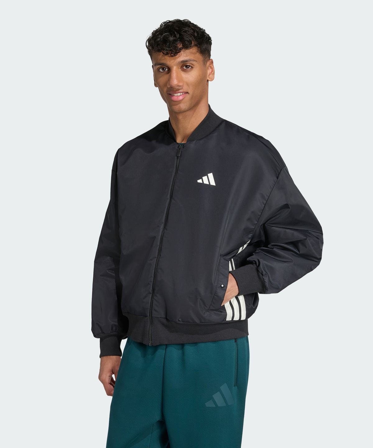 아디다스(ADIDAS) 스타디움 봄버 JN1825