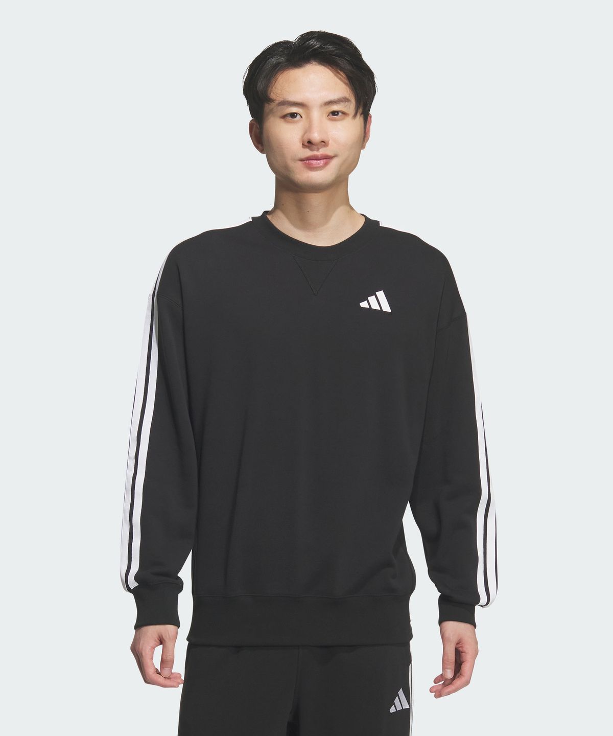 아디다스(ADIDAS) 에센셜 플러스 루스 핏 3-스트라이프 프렌치 테리 스웨트셔츠 KF3714