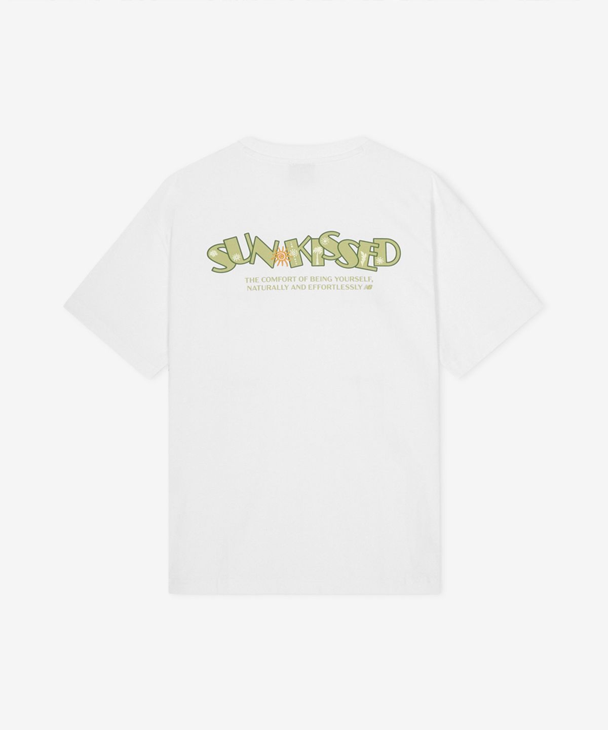 뉴발란스(NEW BALANCE) NBNEGCA023 / UNI 선 키스드 카프리 반팔티 (WHITE)