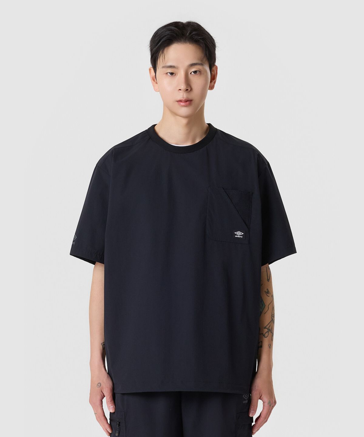 엄브로(UMBRO) [COOLING] 칠아웃 반팔 피스테 블랙 UR223CWT62