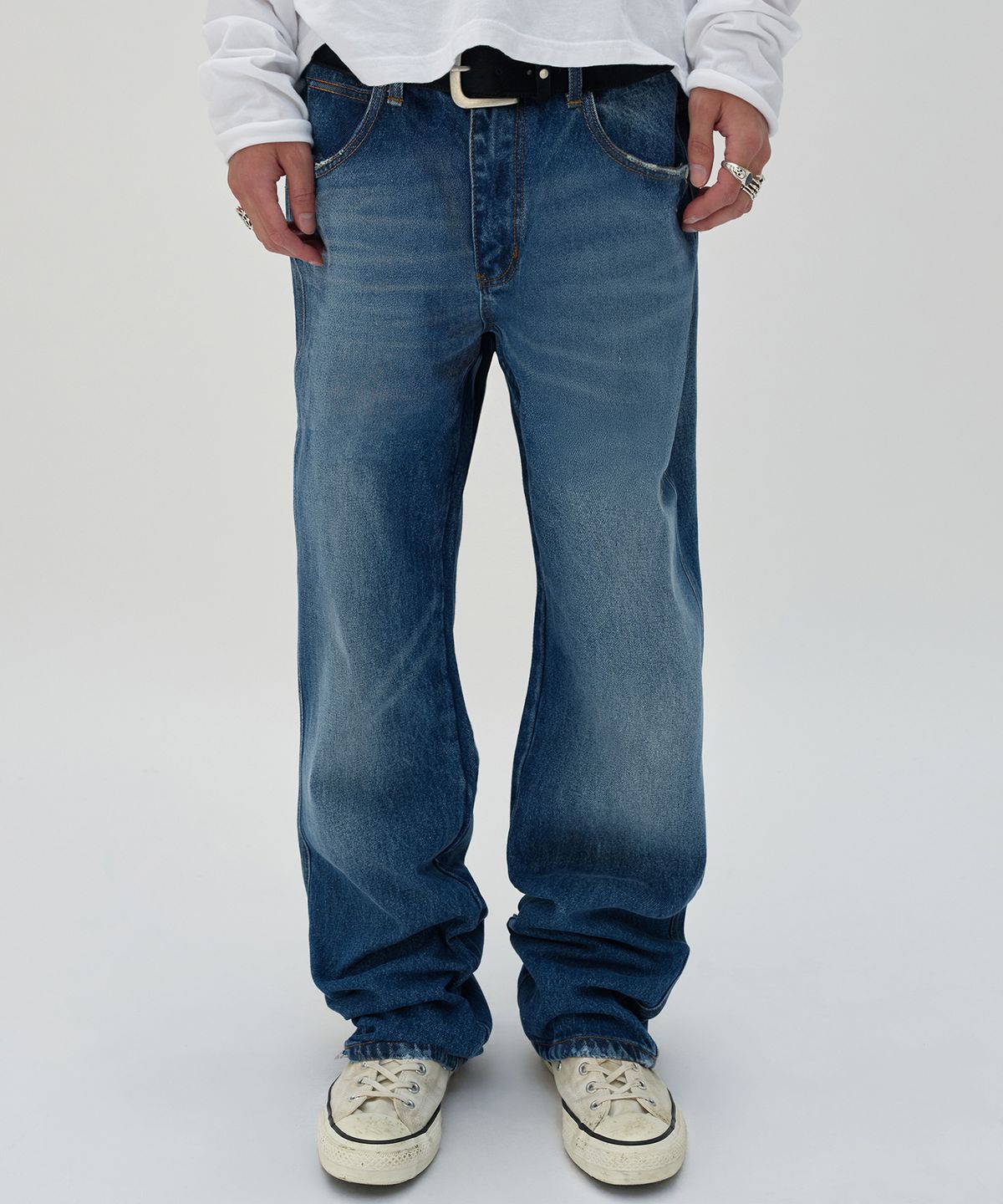 스웨이드(SUADE) REGULAR STRAIGHT DENIM [BLUE]