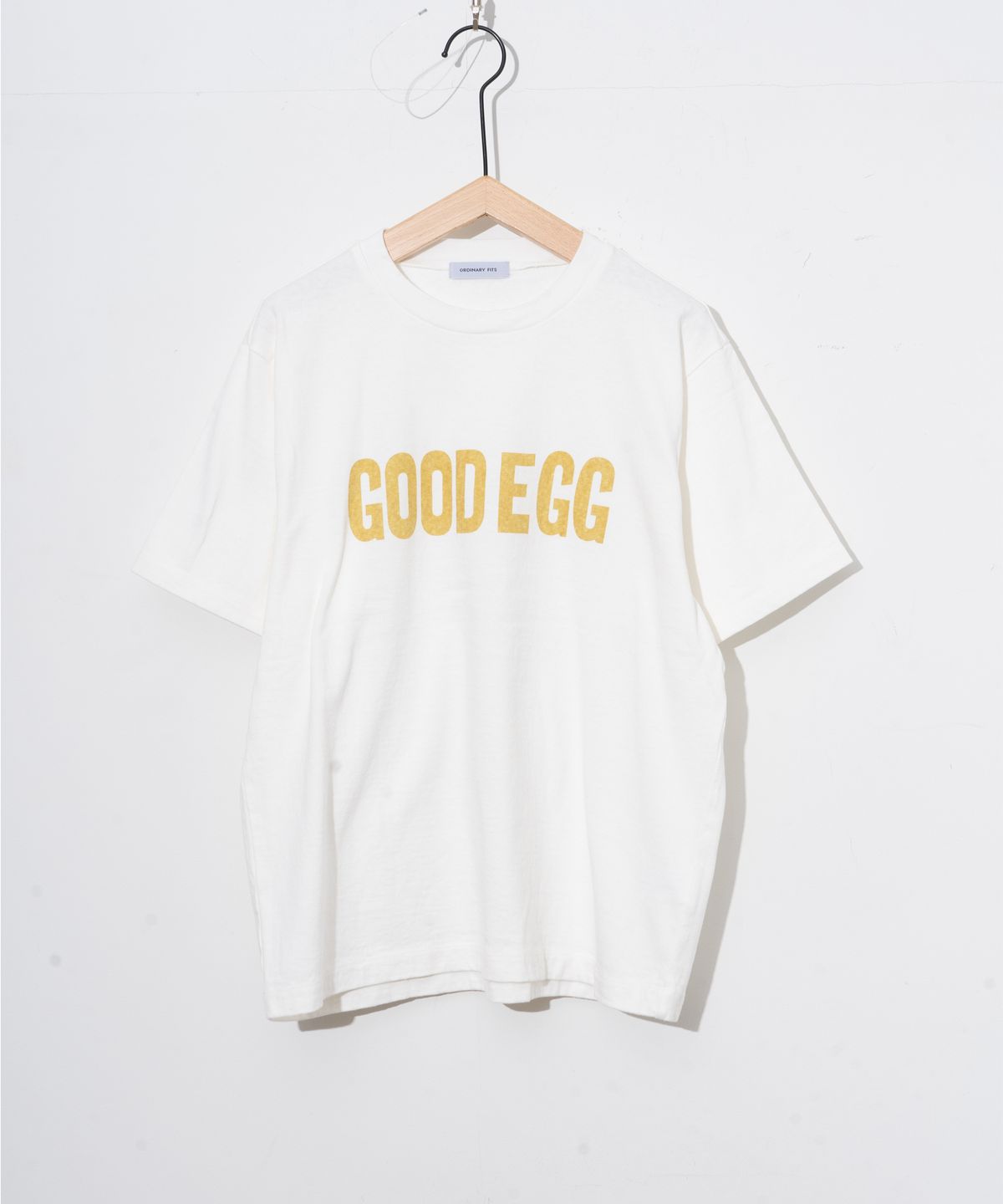 오디너리 피츠(ORDINARY FITS) GOOD EGG 프린팅 반소매 티셔츠 - 화이트 / CS026001