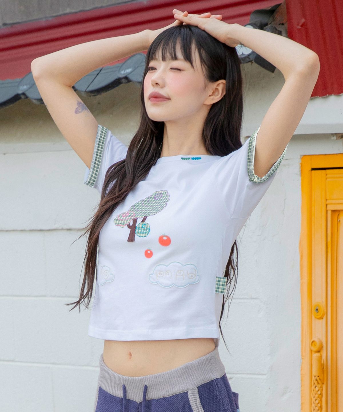 루나키후(RuNaKi'Hu') WXT099 쿠모 도마도 체크 아플리케 티셔츠 (WHITE)
