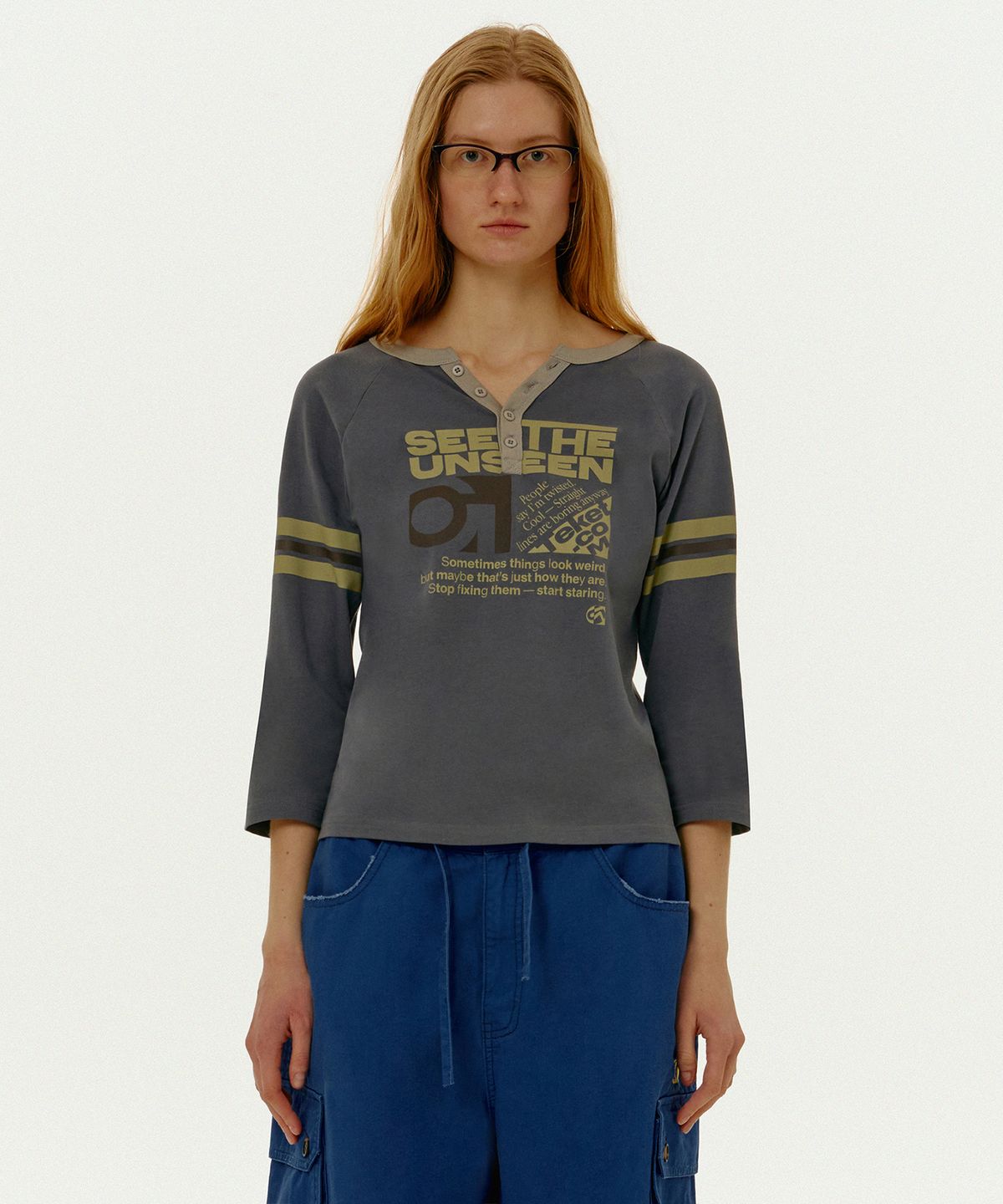 테켓(TEKET) Unseen Open Button Tee Charcoal