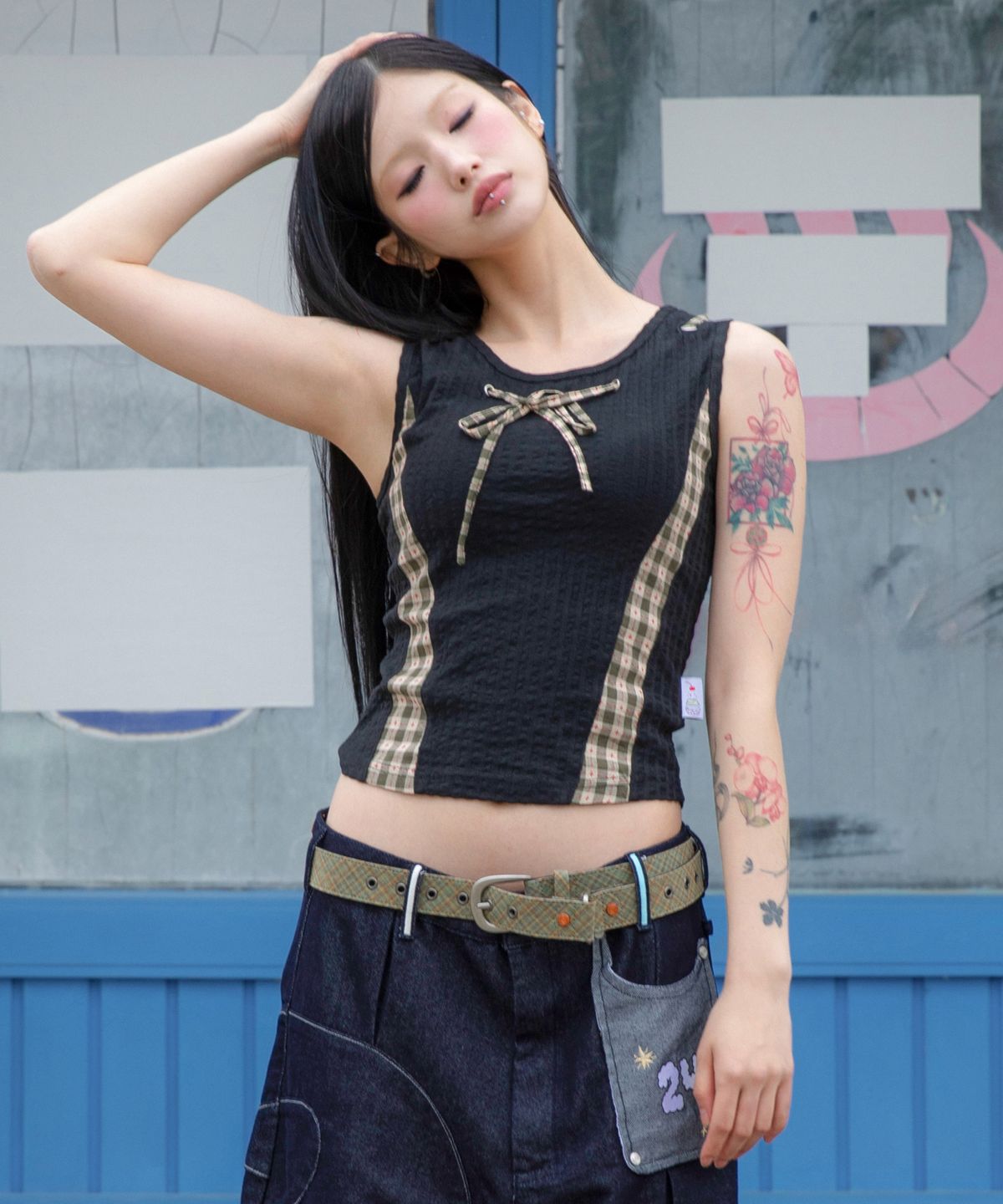 루나키후(RuNaKi'Hu') WXT083 무스비 체크 배색 슬리브리스 (BLACK)