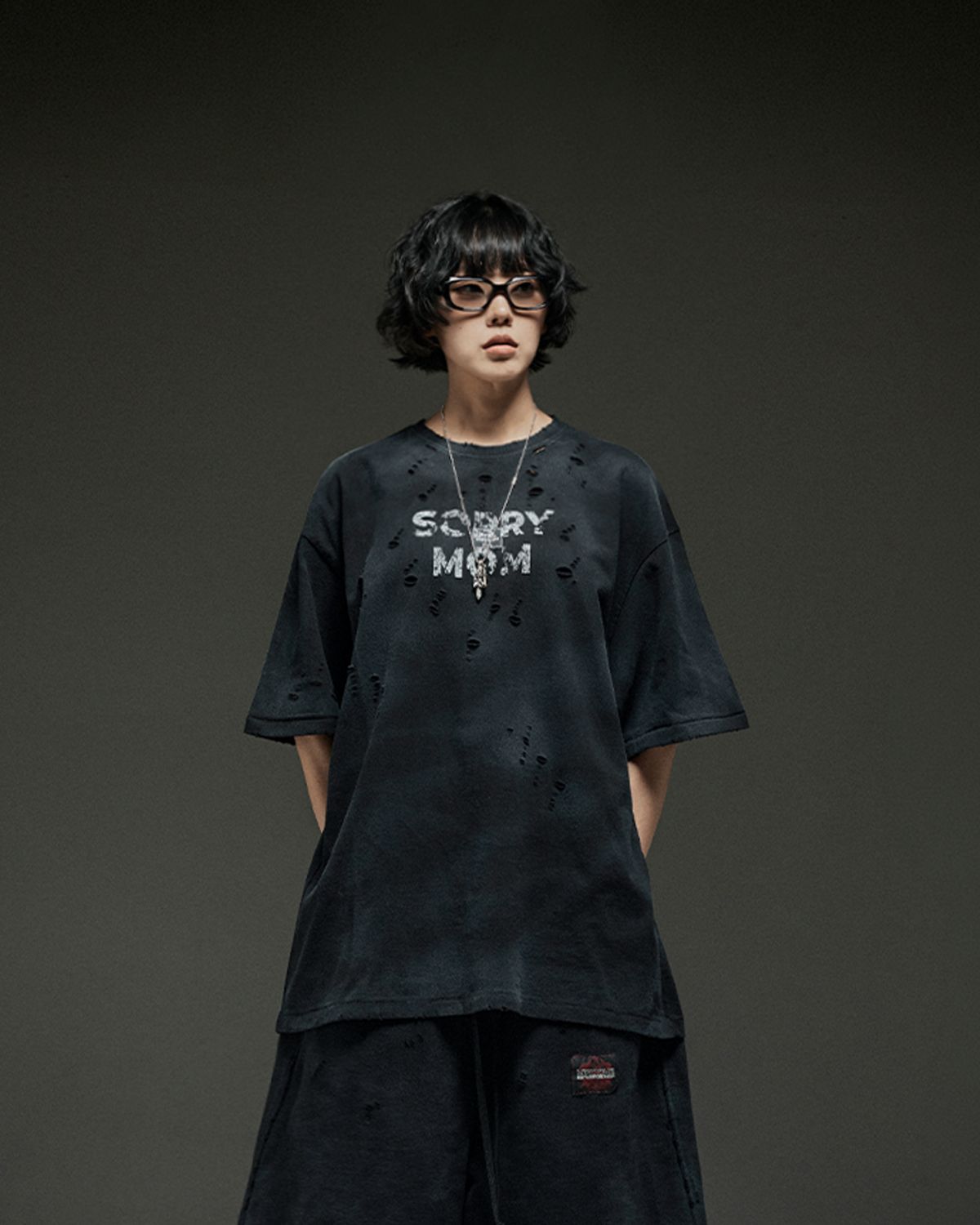 뭉(MWOONG) Sorry mom VTG tee BK