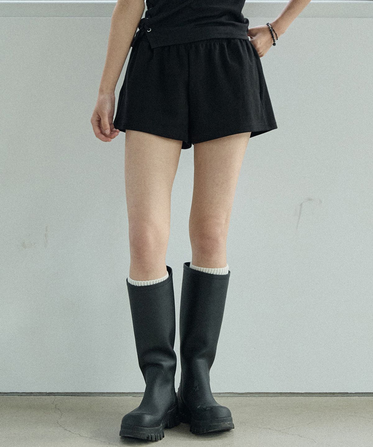 렌세(RENSE) Wide Sweat Shorts Black