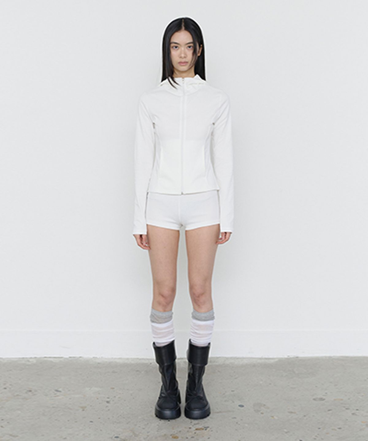 쓰리투에이티(THREE TO EIGHTY) SLIM BANDING MICRO SHORTS WHITE