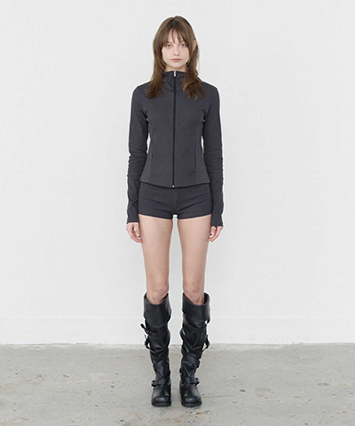 쓰리투에이티(THREE TO EIGHTY) SLIM BANDING MICRO SHORTS CHARCOAL