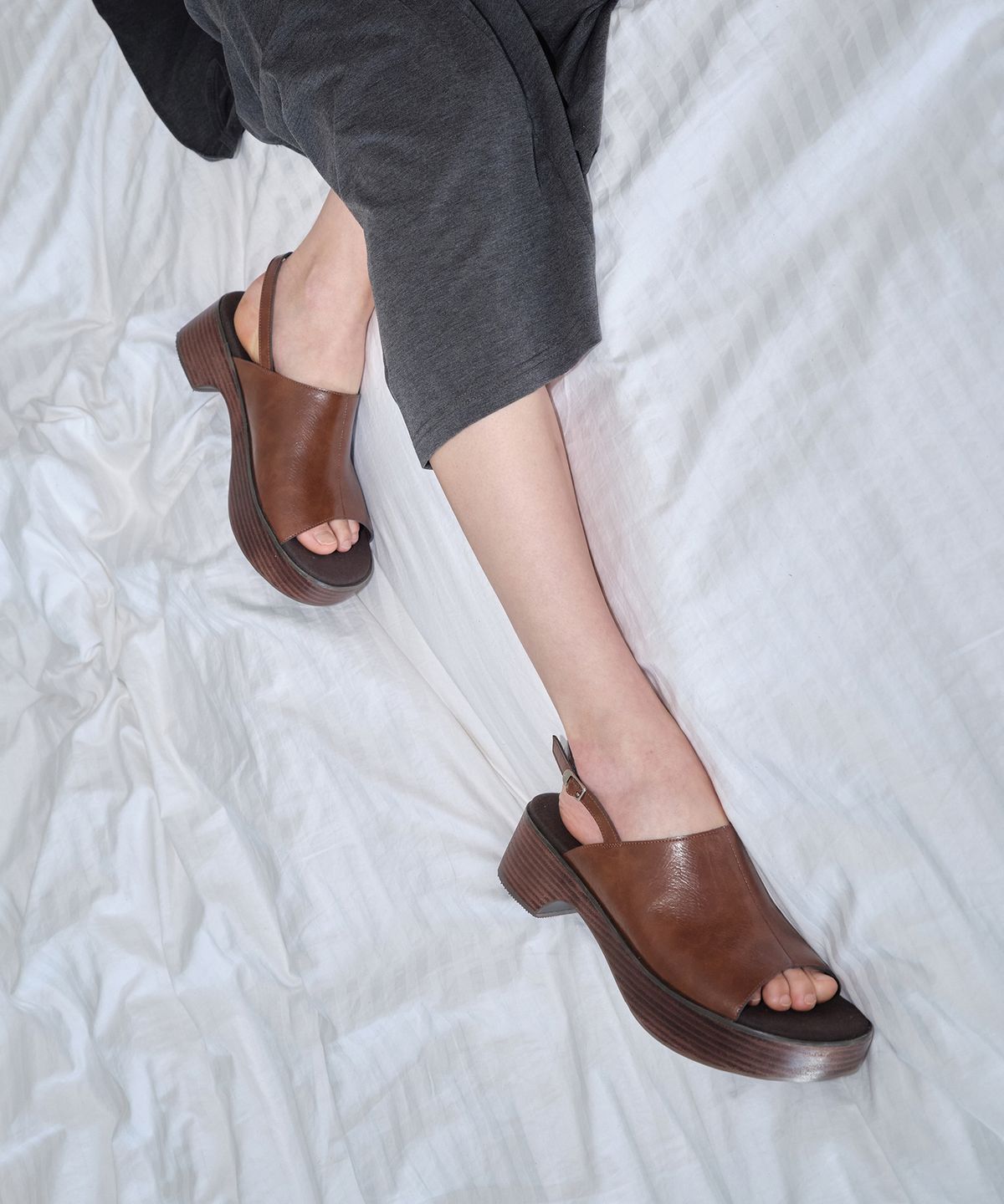 무드나잇(MOODNIGHT) Sienne 시엔느 플랫폼 샌들 - 2colors l 4.5cm