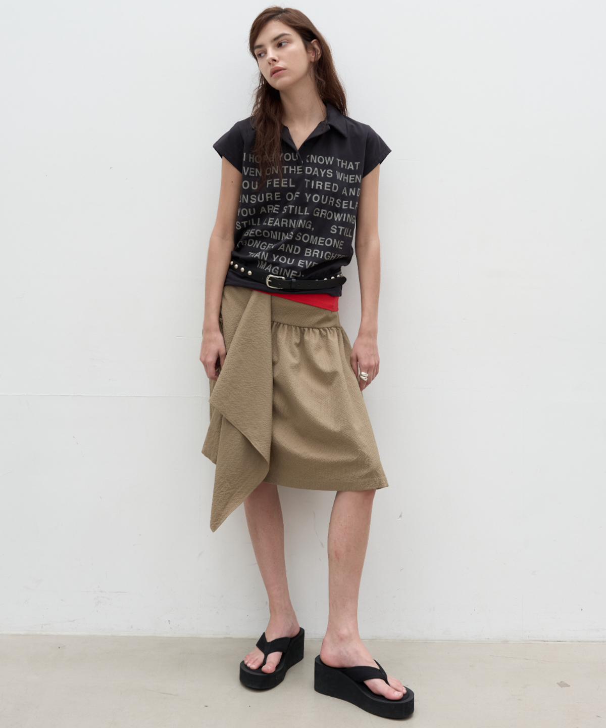 서란(SEORAN) Unbalance Drape Skirt_Brown