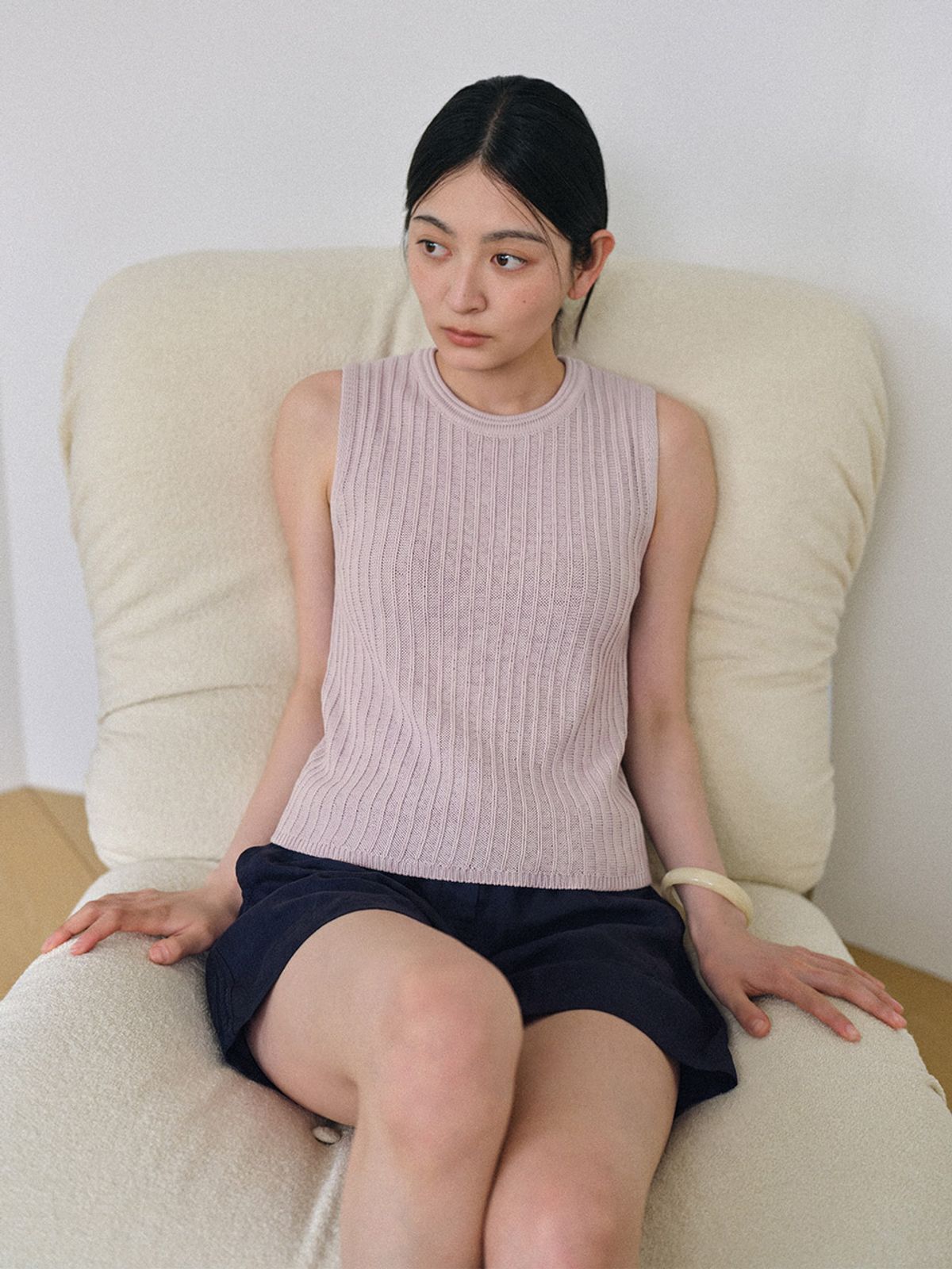헌치(HUNCH) Cool Touch Sleeveless Knit Top (3color)