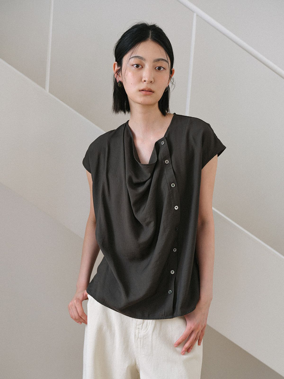 헌치(HUNCH) Soft Drape Cowl Shirt Blouse (2color)