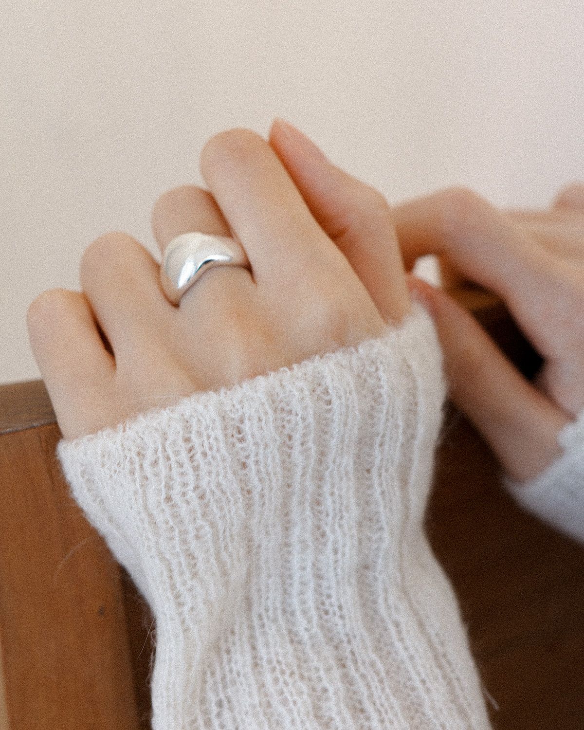 코나모어(CONA MORE) Ring San