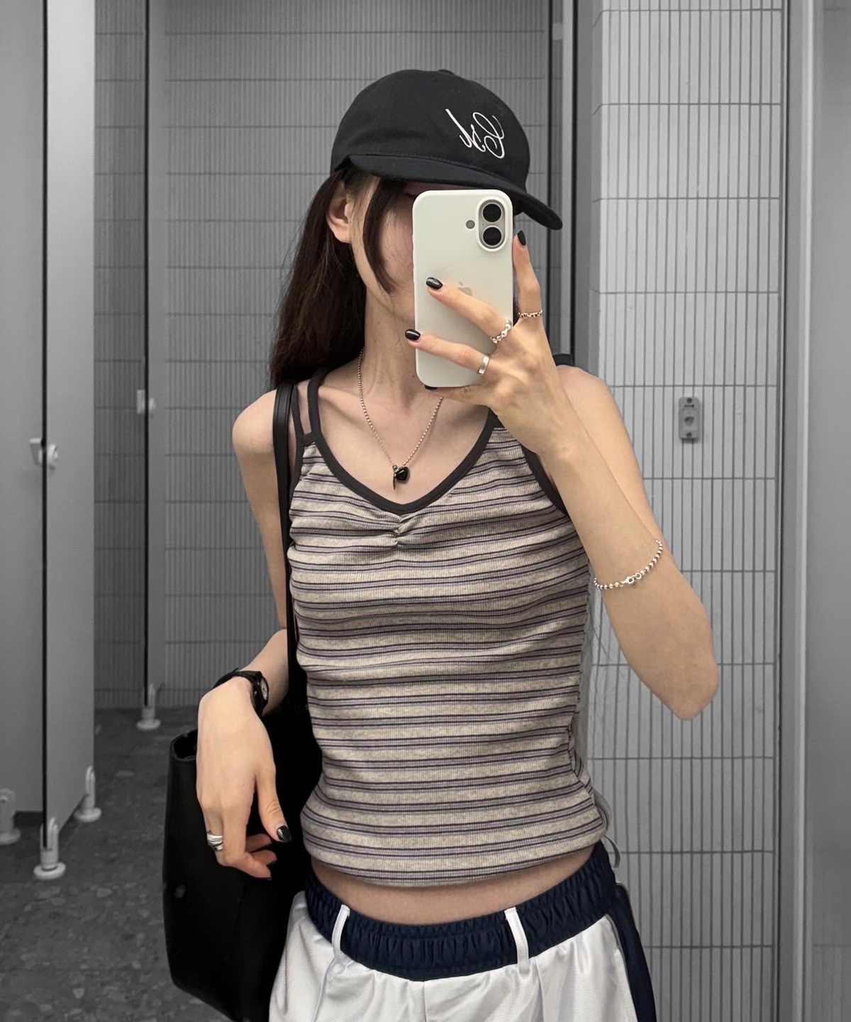 사유(SAYUU) 페이드 스트라이프 슬리브리스 그레이