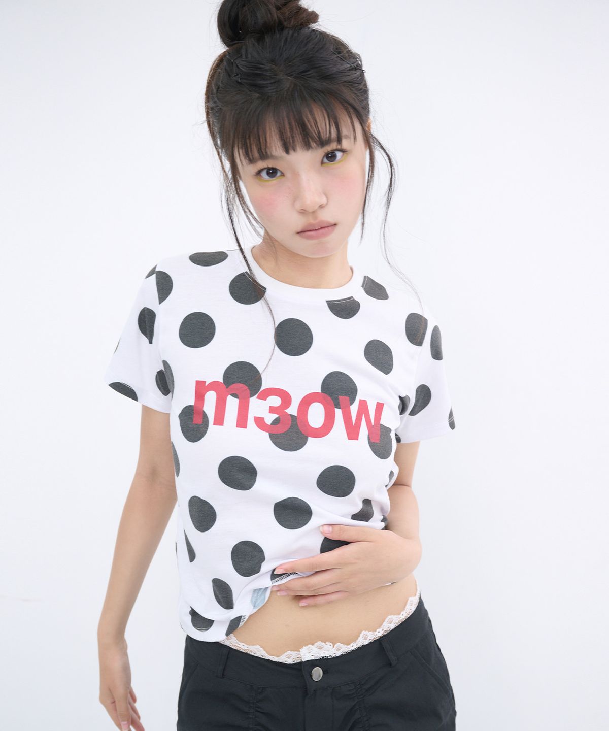 잇자바이브(ITZAVIBE) M3OW SLIM DOT T SHIRT