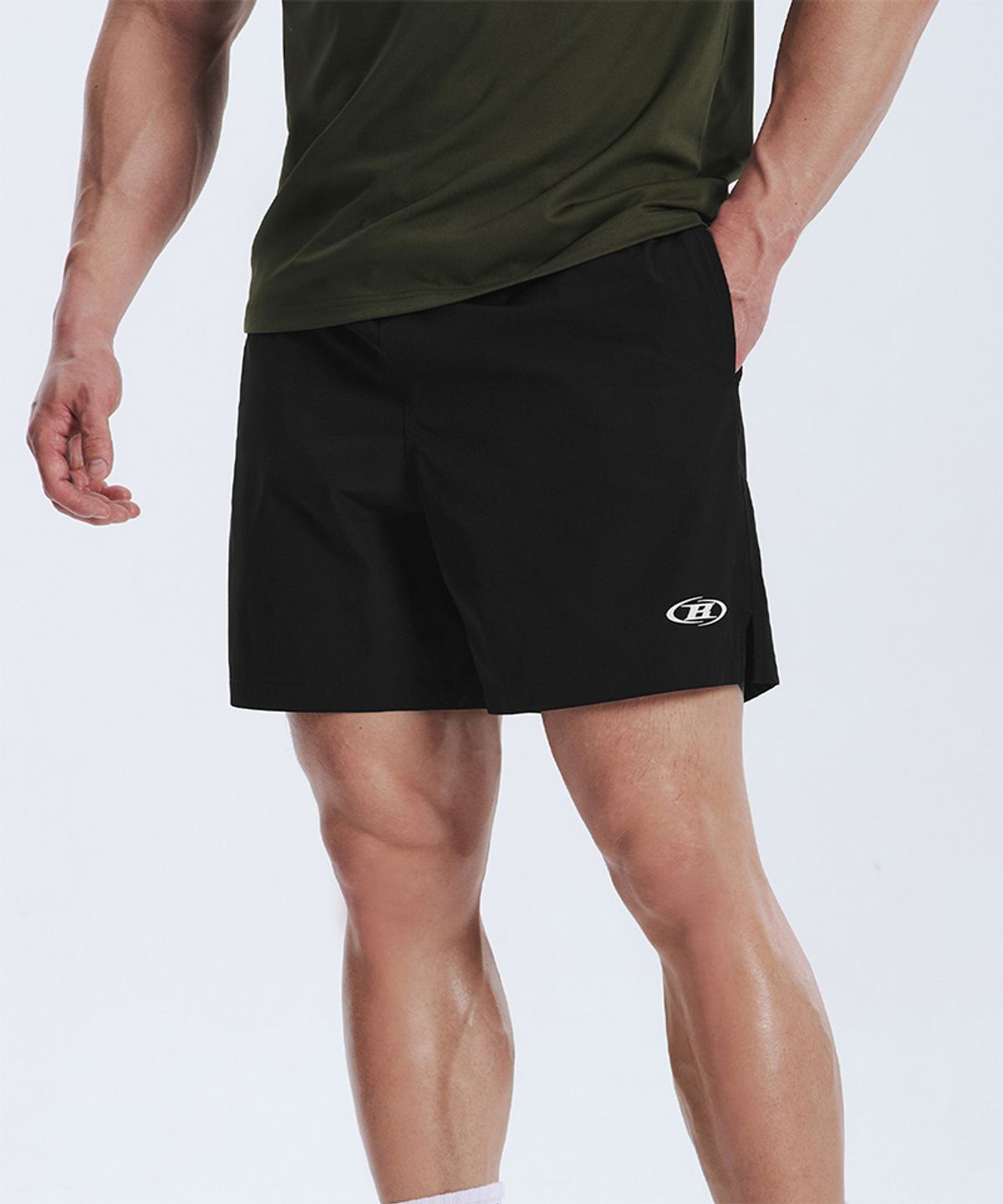 본투윈(BORN TO WIN) SYMBOL B ESSENTIAL ACTIVE SHORTS [BLACK]