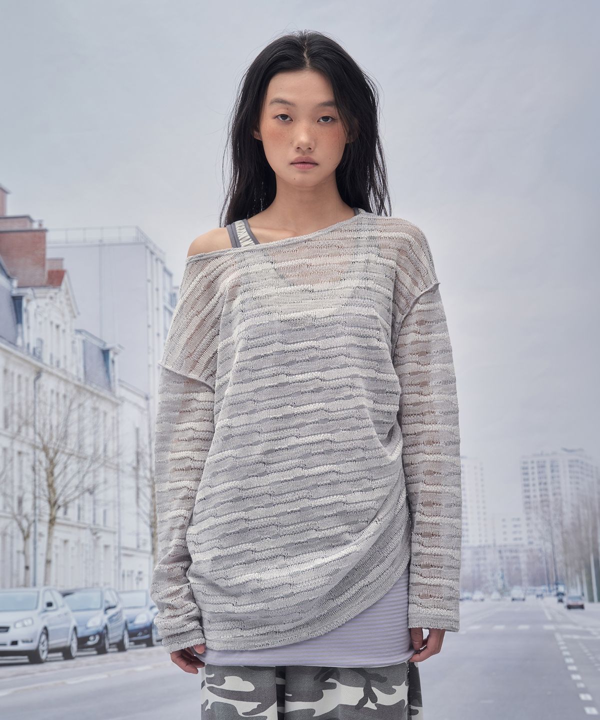 솜속(SOMSOC) ALLIE LACE KNITTED TOP_GREY