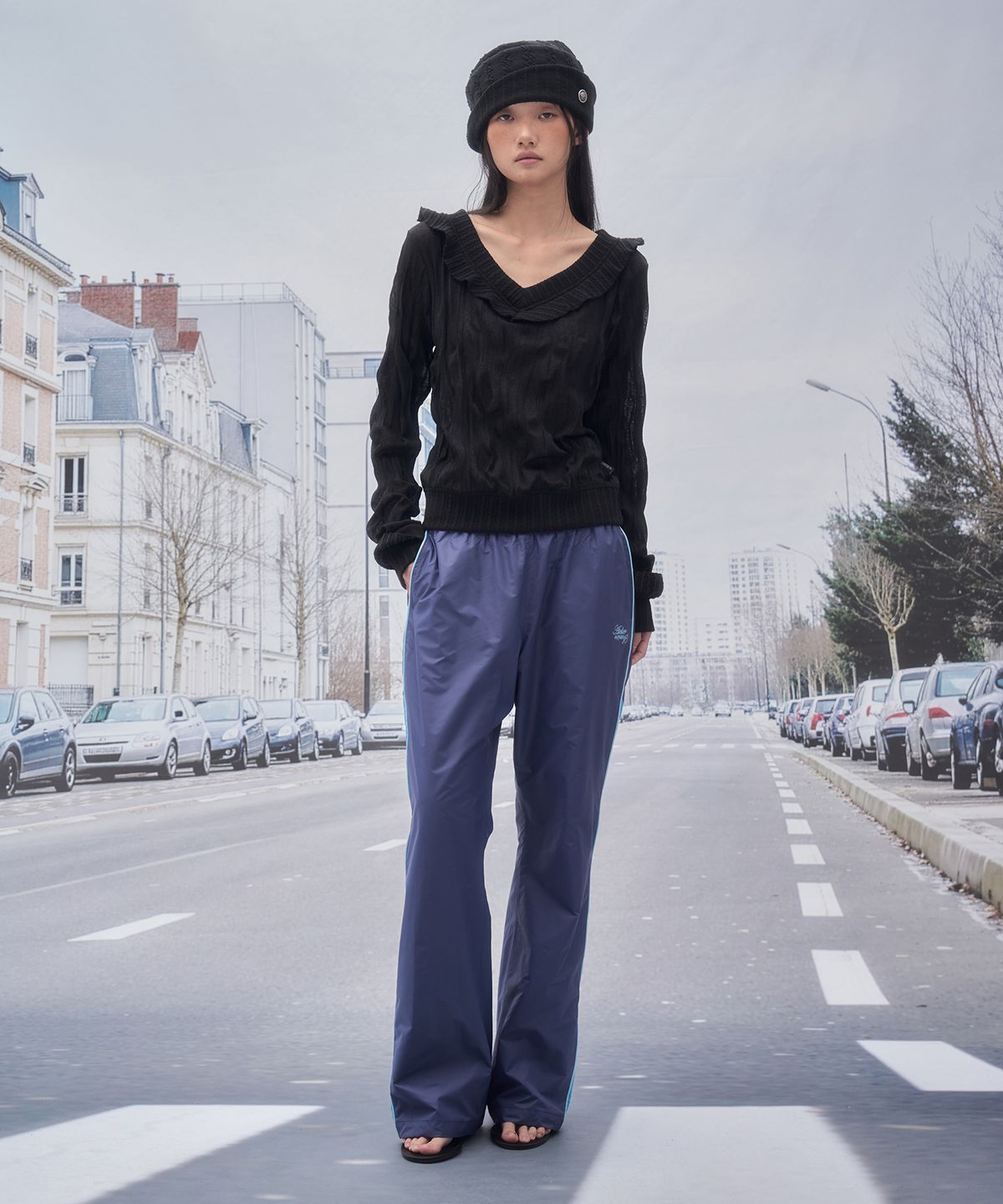 솜속(SOMSOC) LAURA DOT PIPING TRACK PANTS_NAVY
