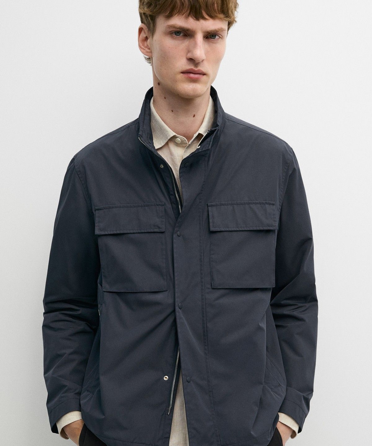 마시모두띠(MASSIMO DUTTI) 테크니컬 소재 포켓 디테일 자켓