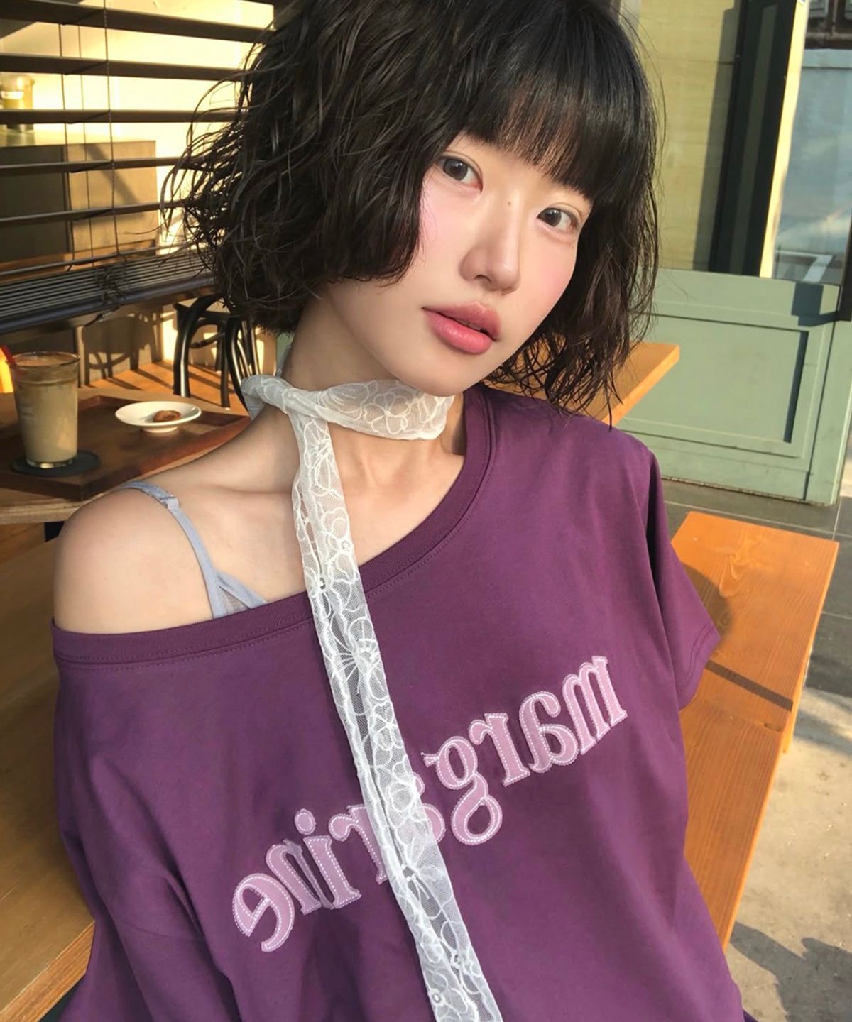 스트라이프마가린(STMG) 마가린 원숄더 아플리케 로고 반팔 퍼플