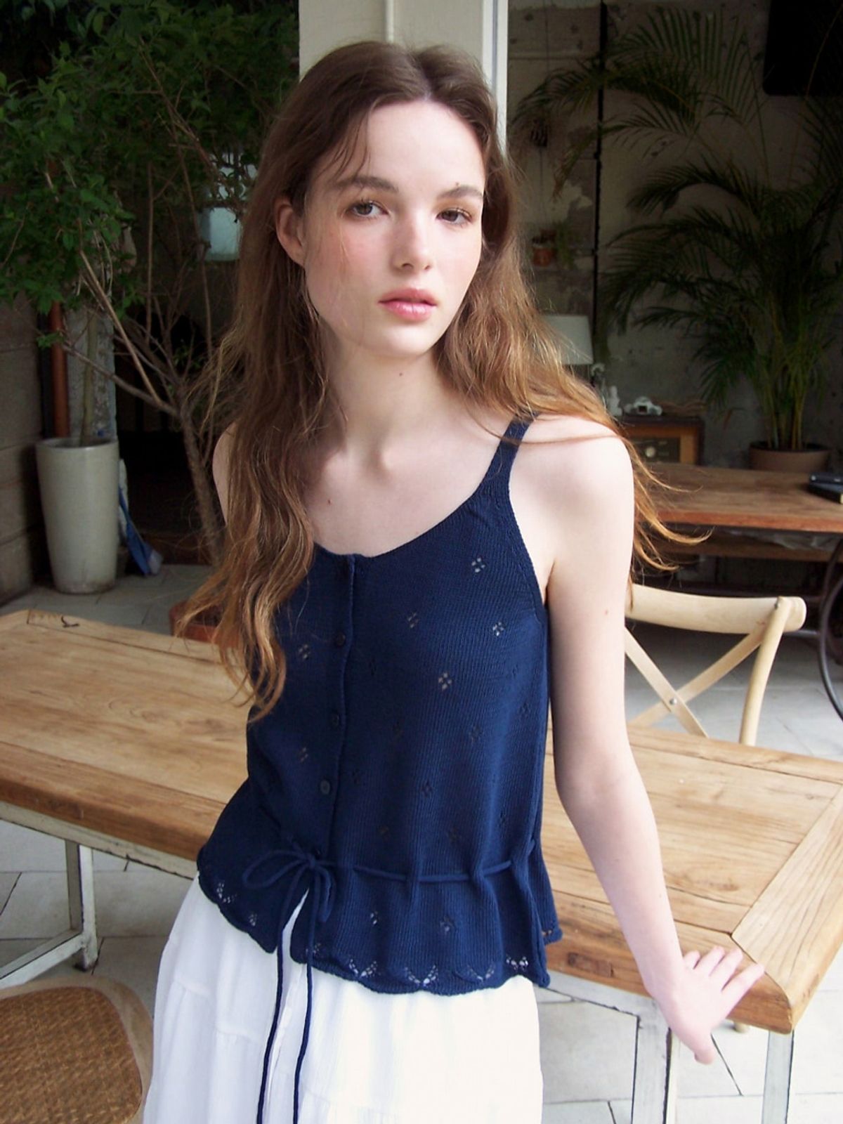 에트몽(ETMON) Scalloped Eyelet Knit Sleeveless, Navy