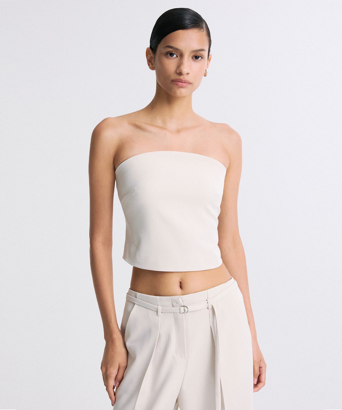 리이(RE RHEE) STRAPLESS CROPPED TUBE TOP CREAM