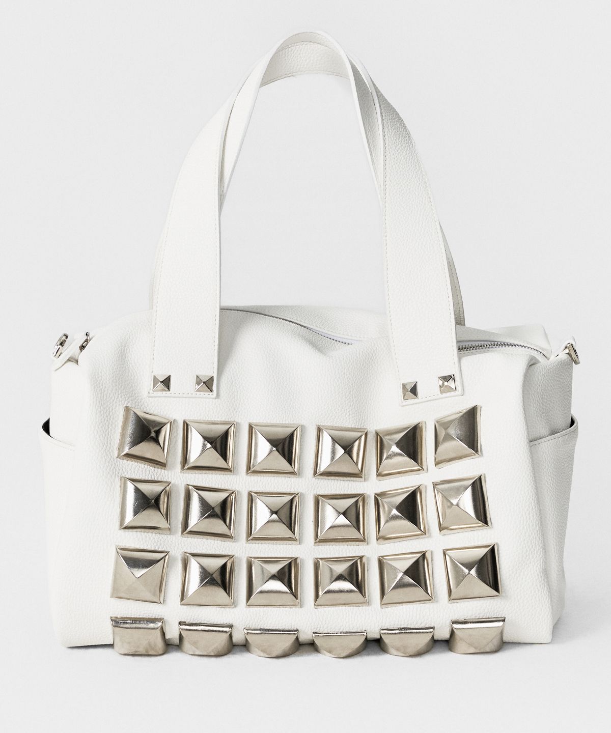 이에스씨 스튜디오(ESC STUDIO) oversize studded shoulder bag (white)