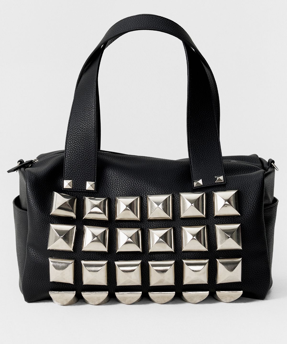 이에스씨 스튜디오(ESC STUDIO) oversize studded shoulder bag (black)