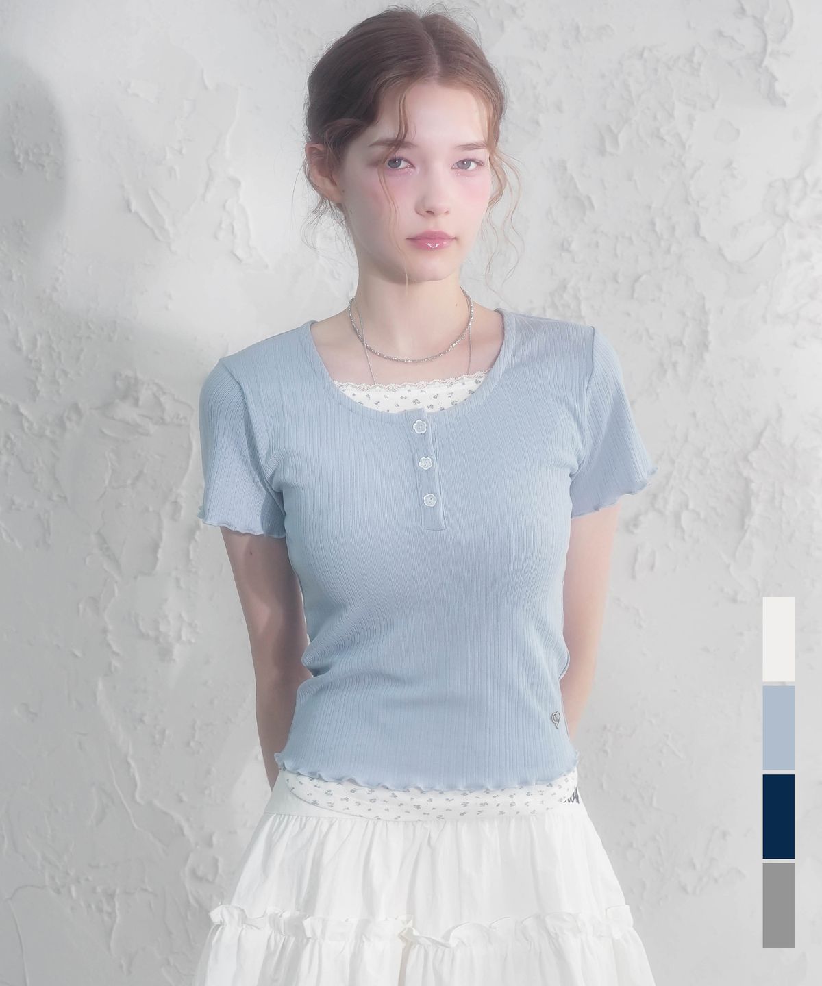 비바셔스(VIVACIOUS) 뮤리엘 플라워 펀칭 레이어드 반팔 티_4Colors