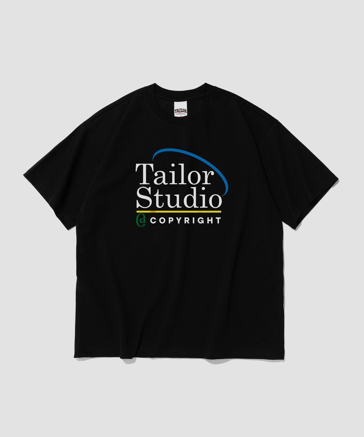 테일러 스튜디오(TAILOR STUDIO) 테일러 매거진 레터링 반팔티 (블랙)