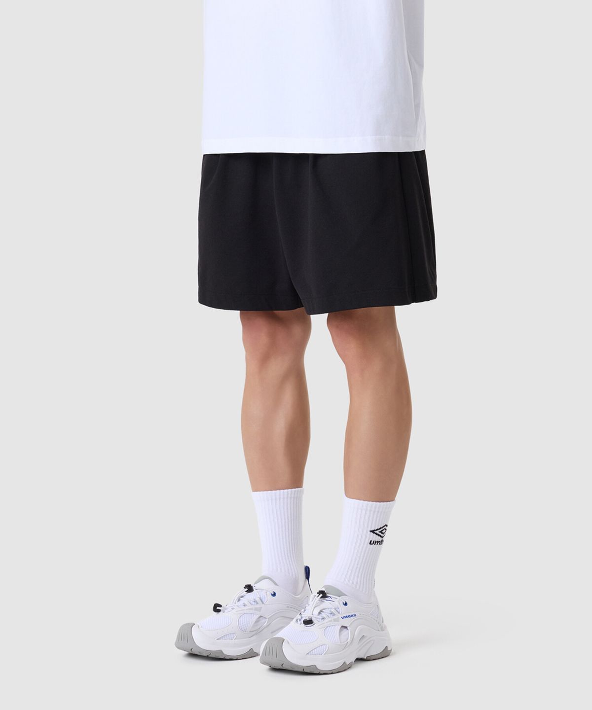 엄브로(UMBRO) [QUICK-DRY] 칠아웃 프레쉬 4.5부 반바지 블랙 UR223CHP62