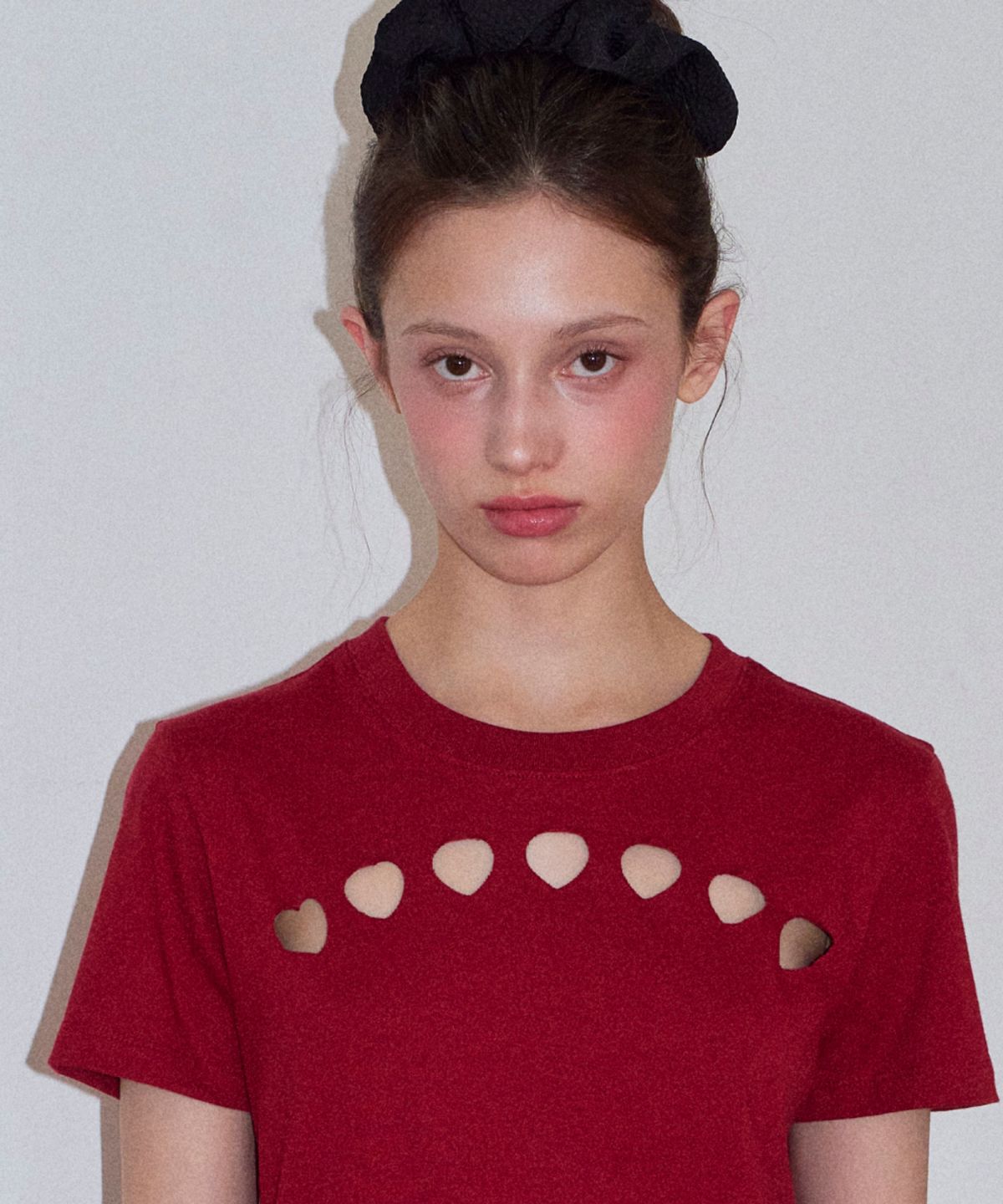 로긴 앤 로지(ROGIN N ROSIE) Heart Punching Cotton T-shirt Red