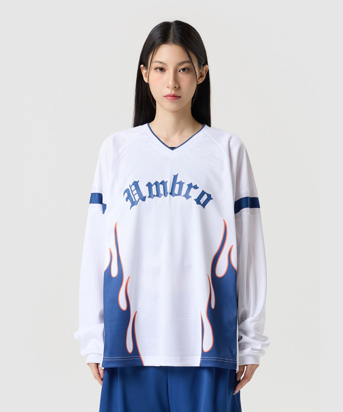 엄브로(UMBRO) 챈트 메쉬 플레임 긴팔 티셔츠 화이트 UR321CRL72