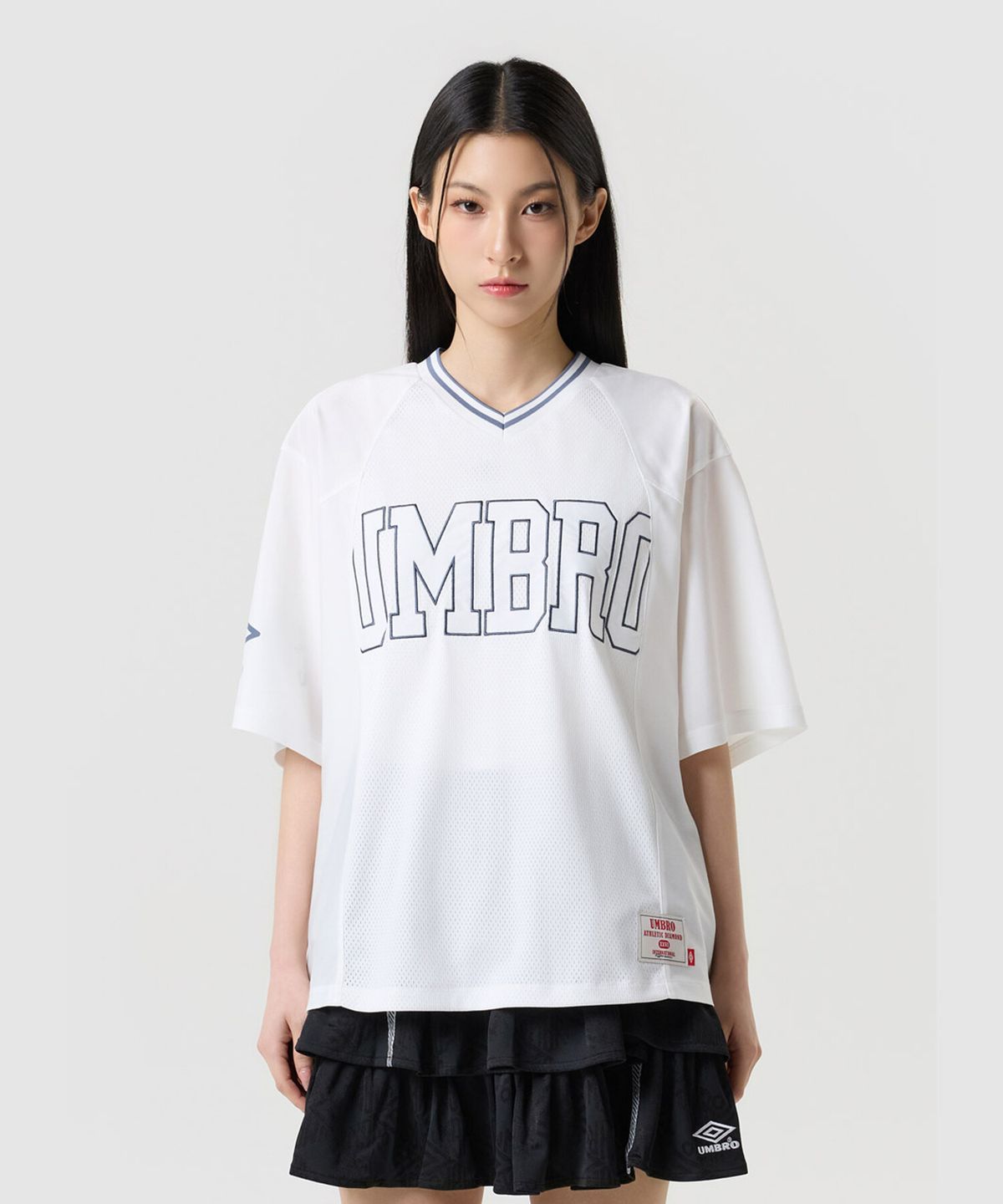 엄브로(UMBRO) 챈트 메쉬 우먼스 그래픽 반팔 티셔츠 아이보리 UR322CRS74