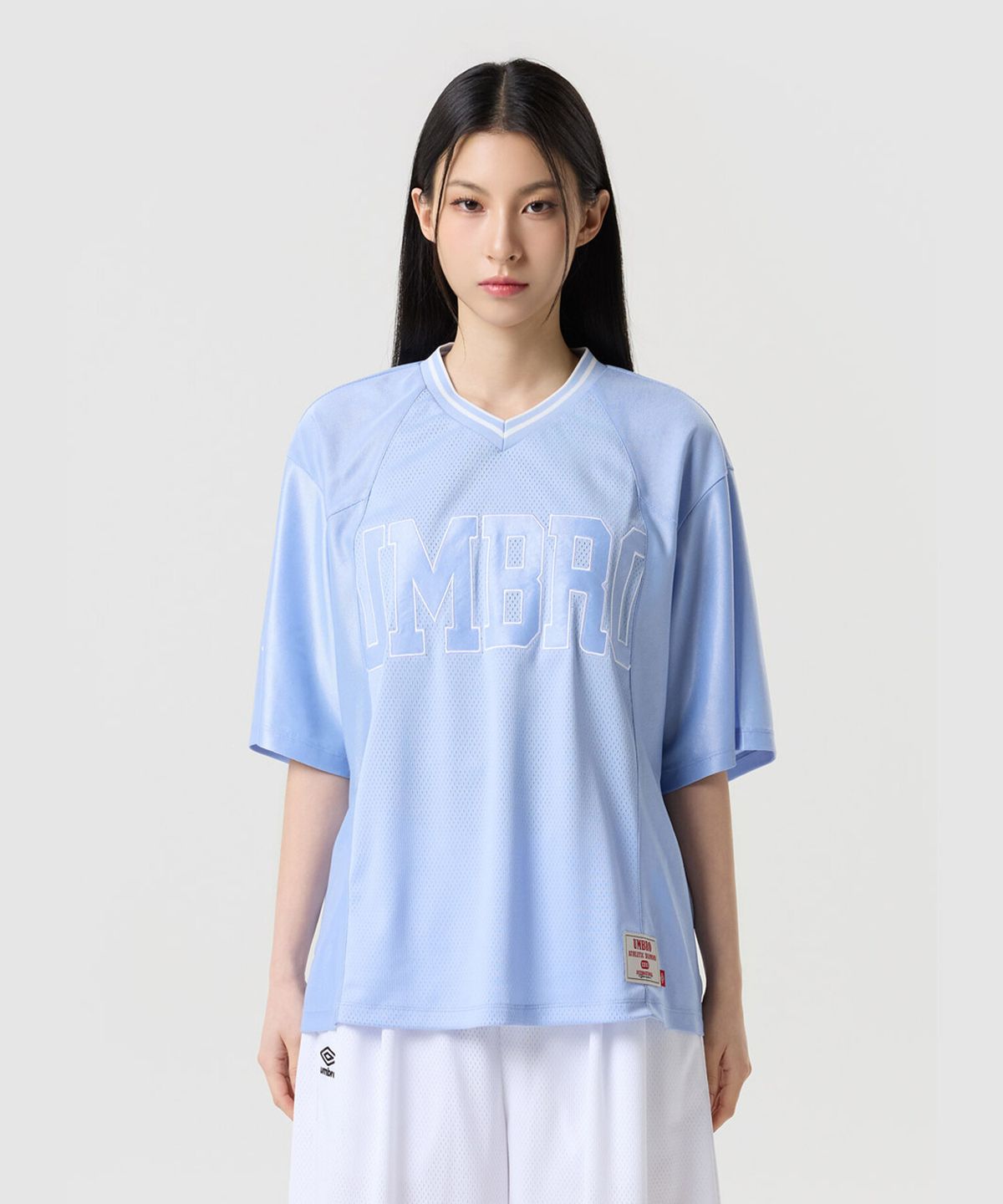 엄브로(UMBRO) 챈트 메쉬 우먼스 그래픽 반팔 티셔츠 스카이블루 UR322CRS74