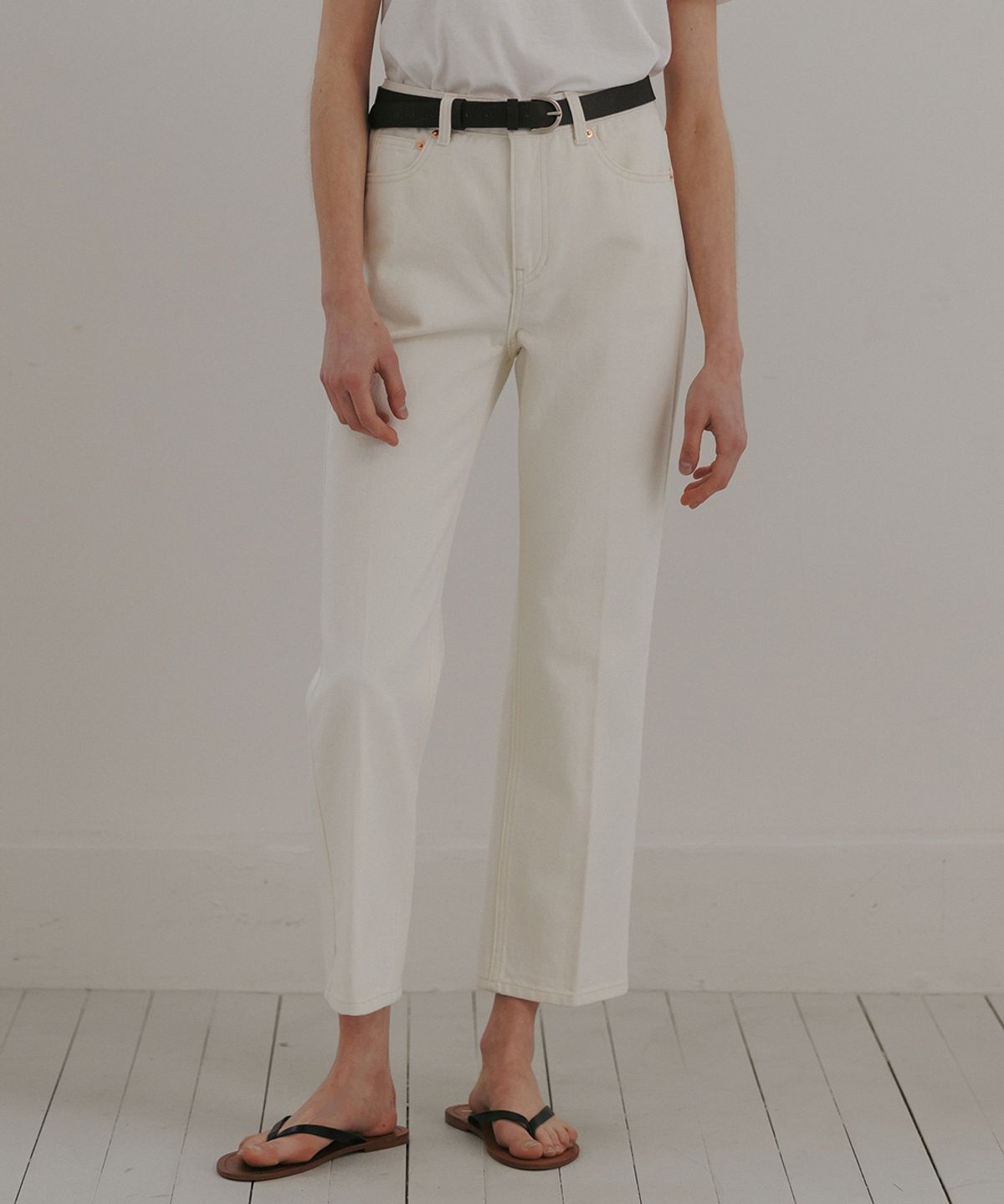 블랭크03(BLANK03) classic cropped jeans (ecru)