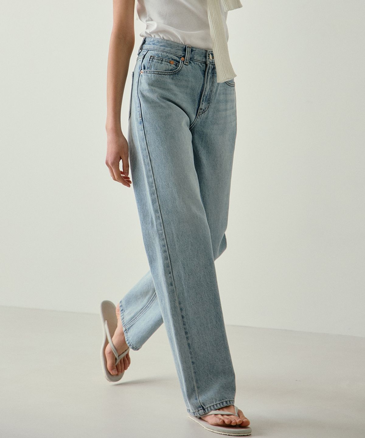 블랭크03(BLANK03) relaxed straight jeans (light blue)