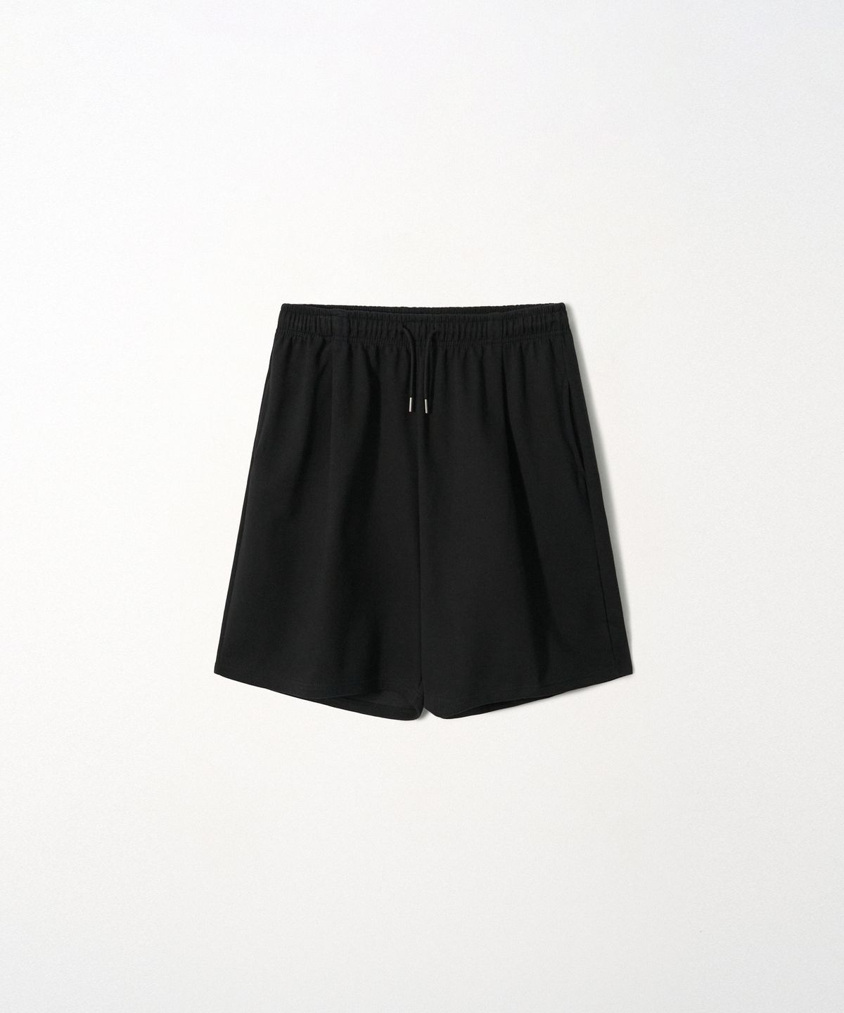 이지오(EZIO) Basic Bermuda Sweat Shorts_Black