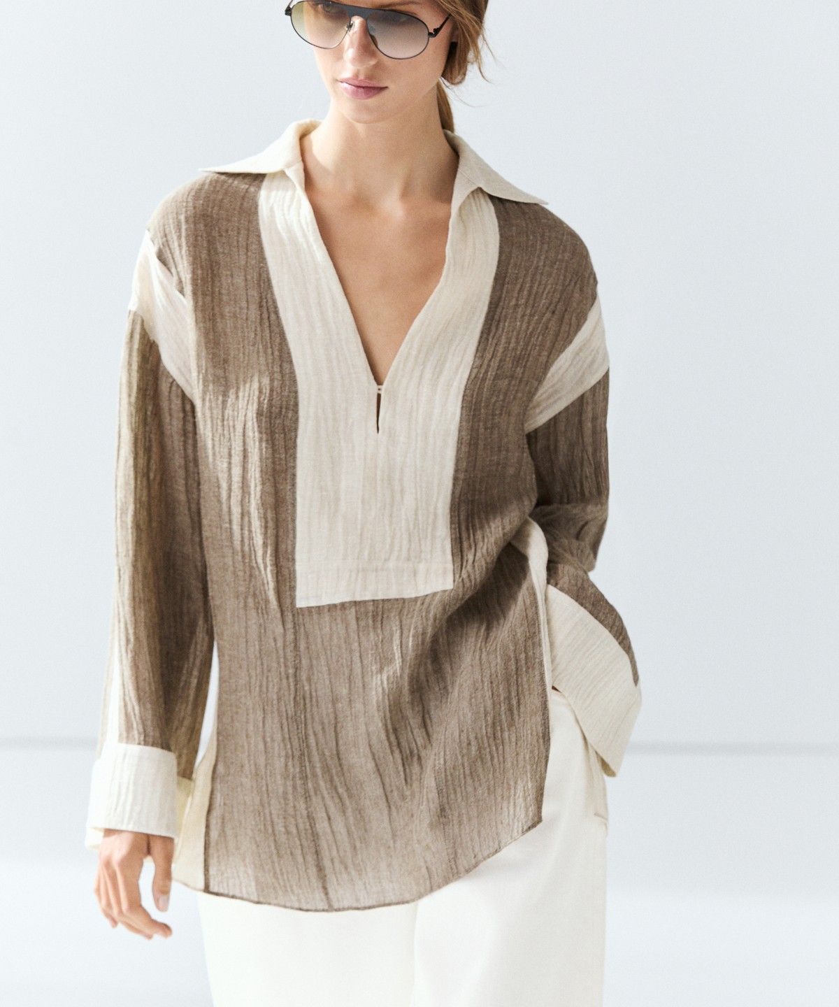 마시모두띠(MASSIMO DUTTI) 플루이드 텍스처 린넨 블렌드 블라우스