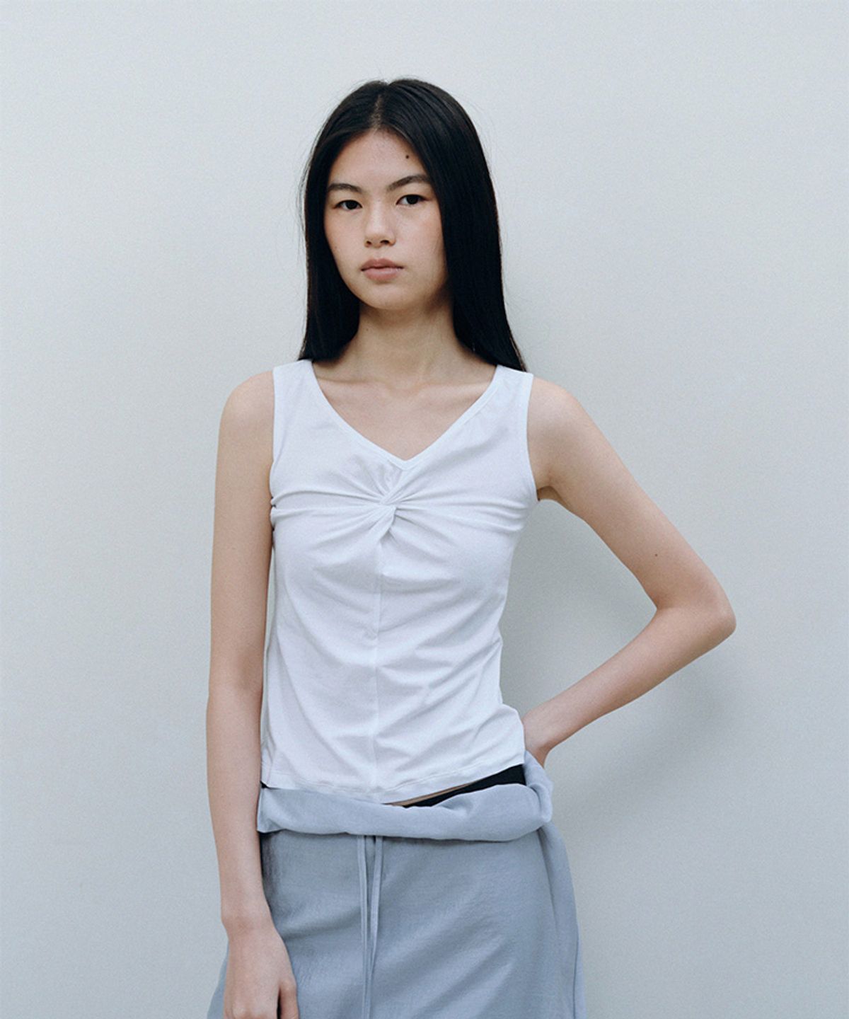 카셀(CACELE) SOFT TWIST SLEEVELESS, WHITE