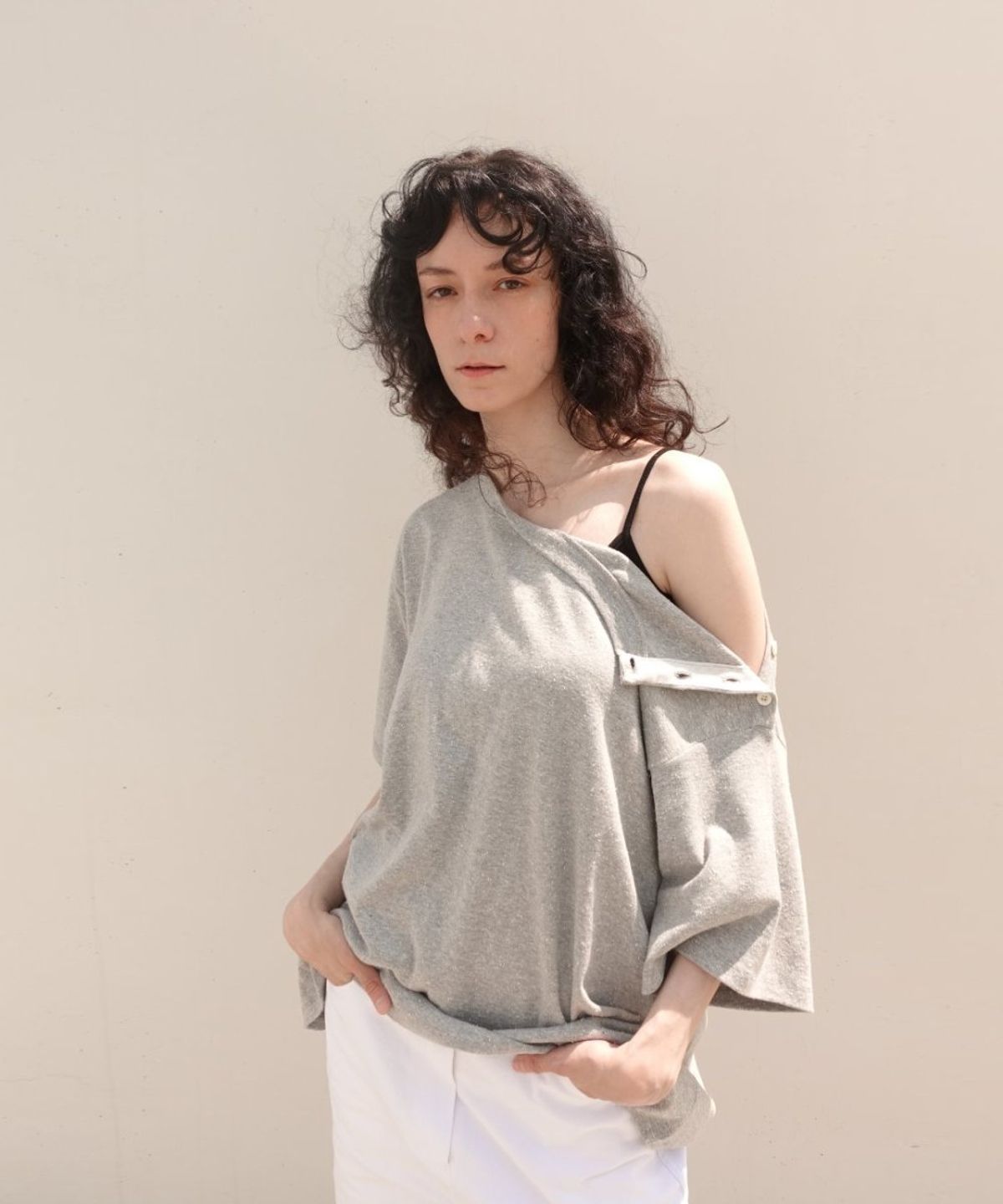 네이로(NAYRO) Nep Button Drop Shoulder Top (Melange)