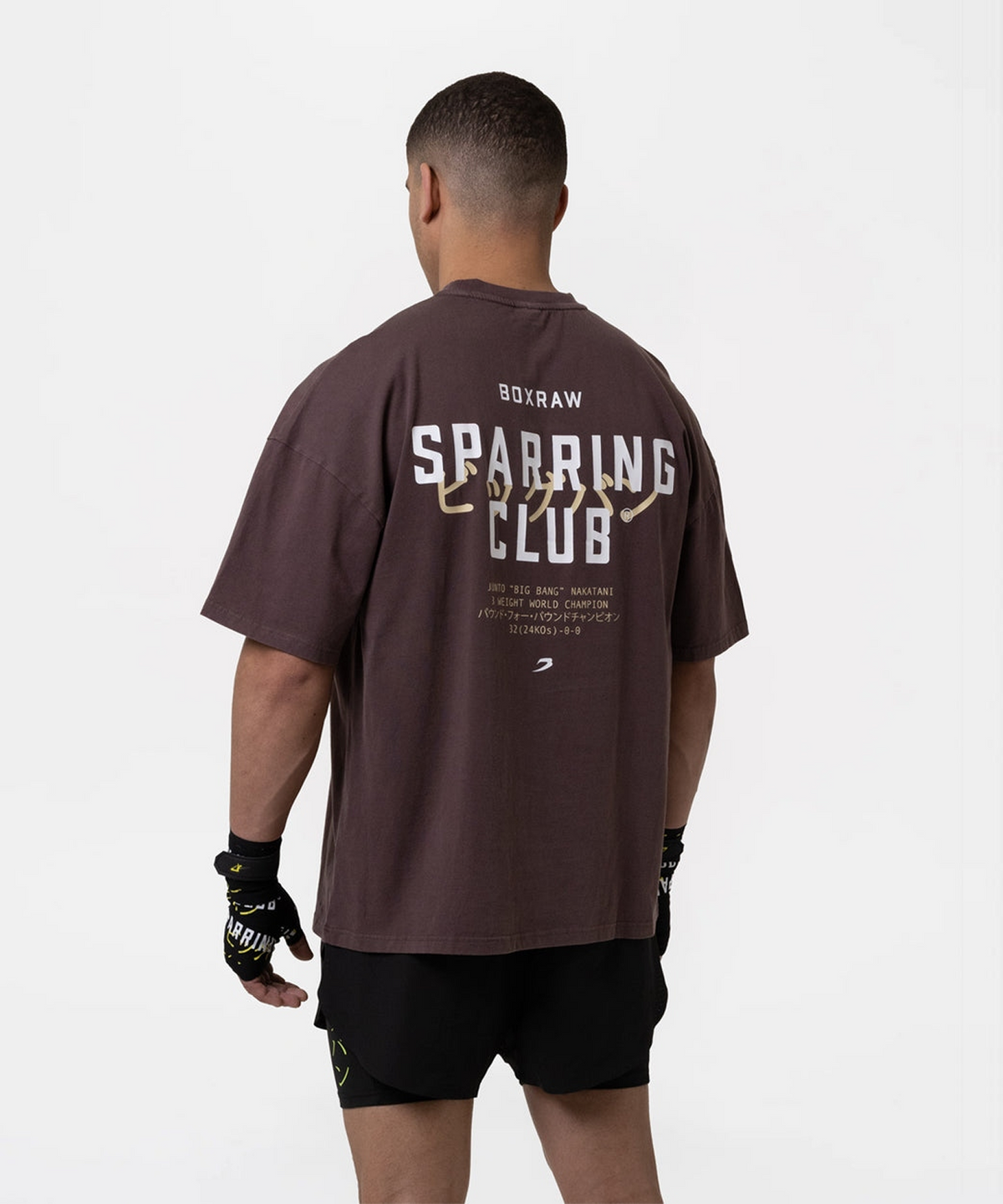 복스로(BOXRAW) 나카타니 x 스파링 클럽 오버사이즈 티셔츠 JUNTO-SPCLT [워시드 브라운]